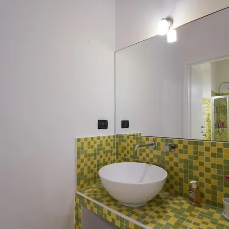 Cinema Art Luxury Flat *