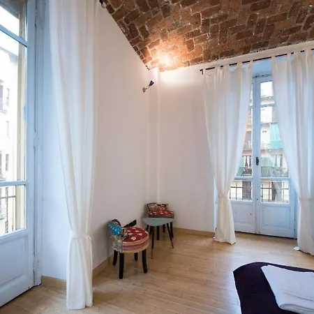 Cinema Art Luxury Flat *
